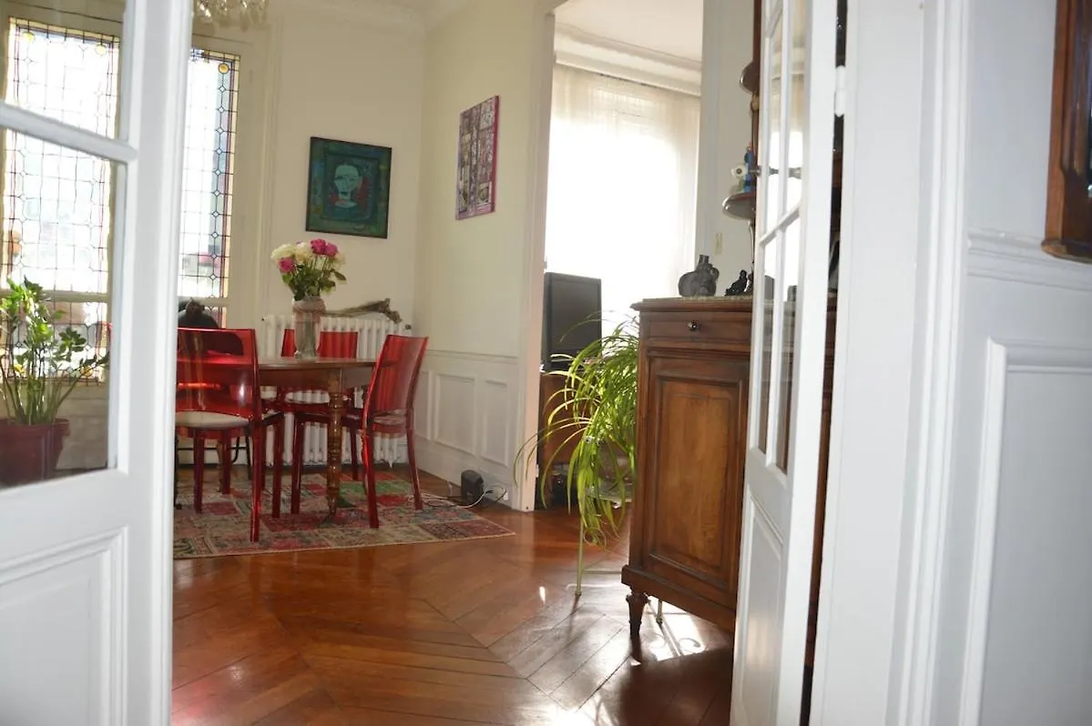 Appartement Village Jourdain باريس فرنسا